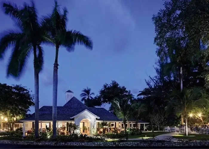 Hospitality Expert Cb4: Pool, & Chef Сasa de vacaciones