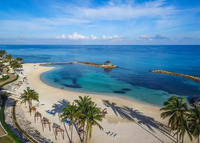 Hospitality Expert Cb4: Pool, & Chef * Montego Bay